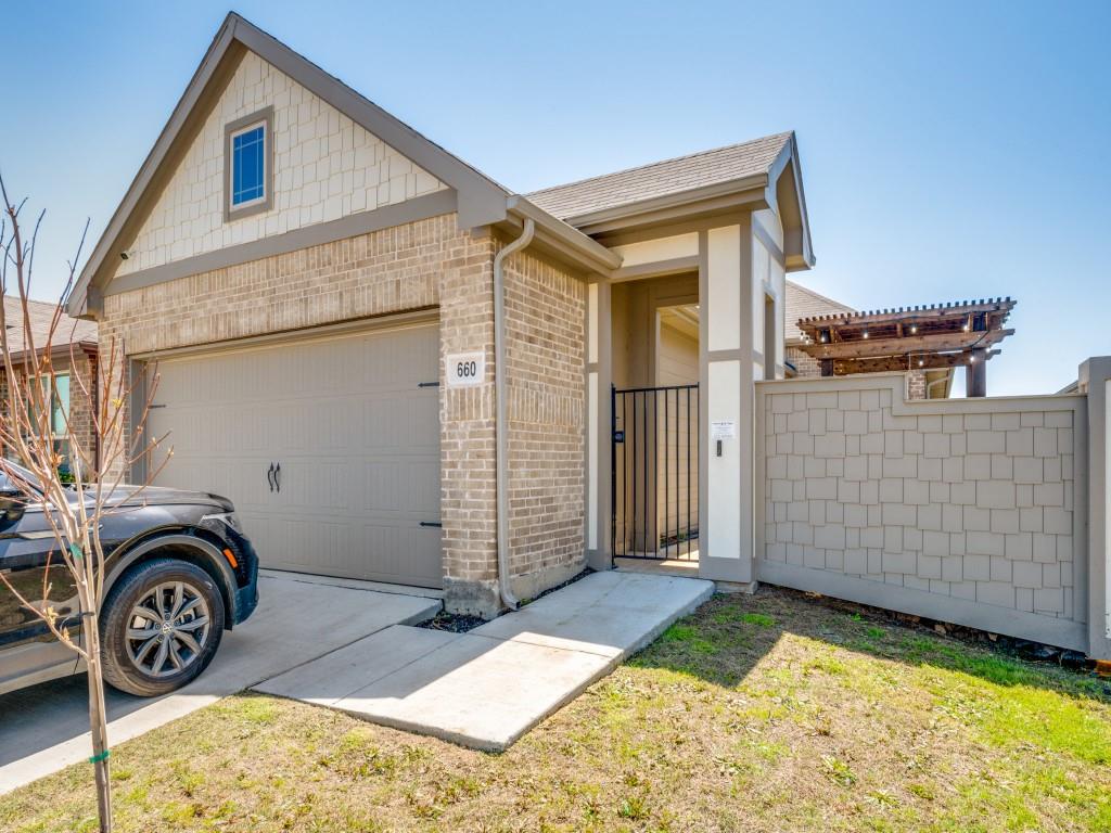 660 Coleman Street Property Photo