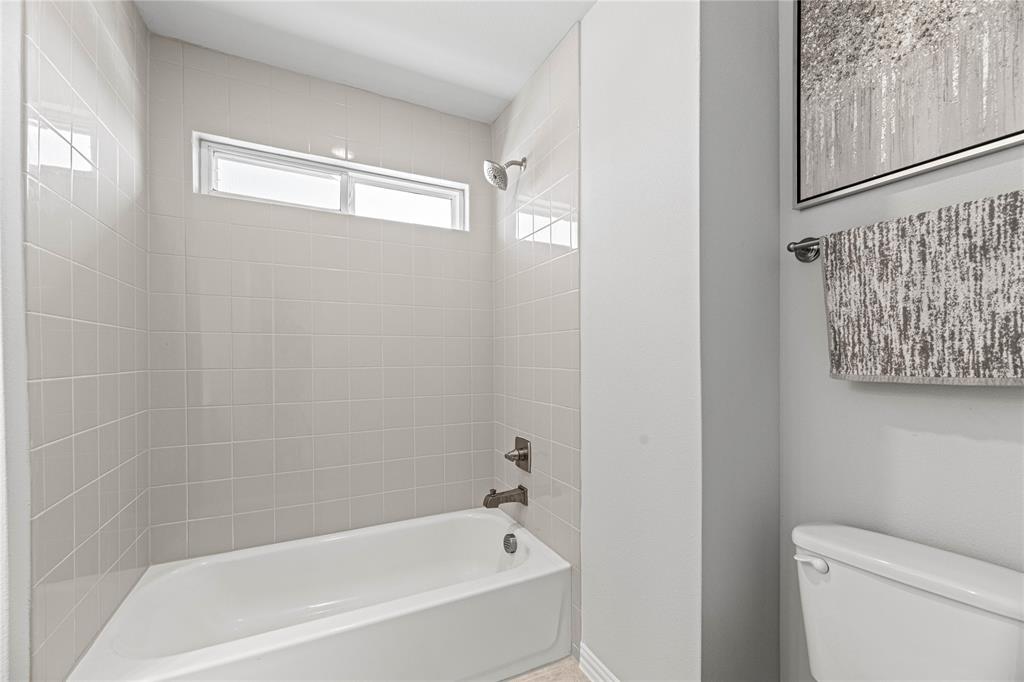 1036 Rutherford Street Property Photo 32