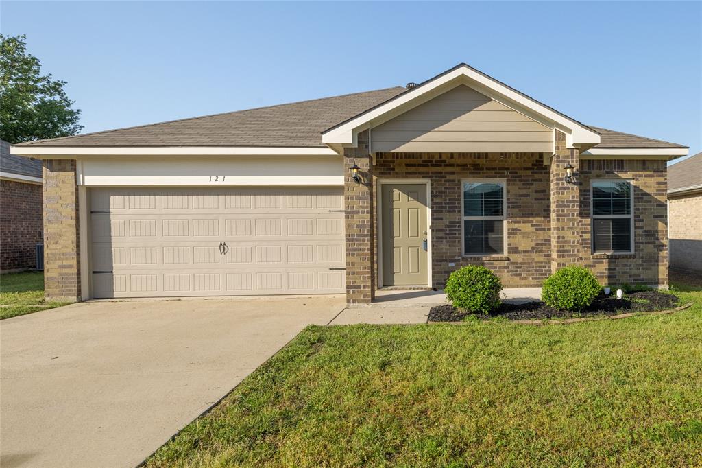 121 Mitchell Circle Property Photo 1
