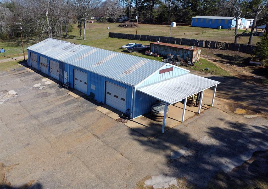 1011 Redbud Lane Property Photo 4
