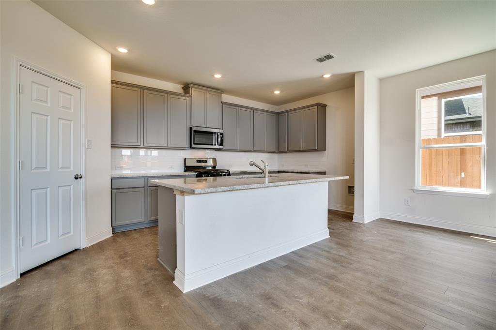 4039 Bedford Drive Property Photo 9