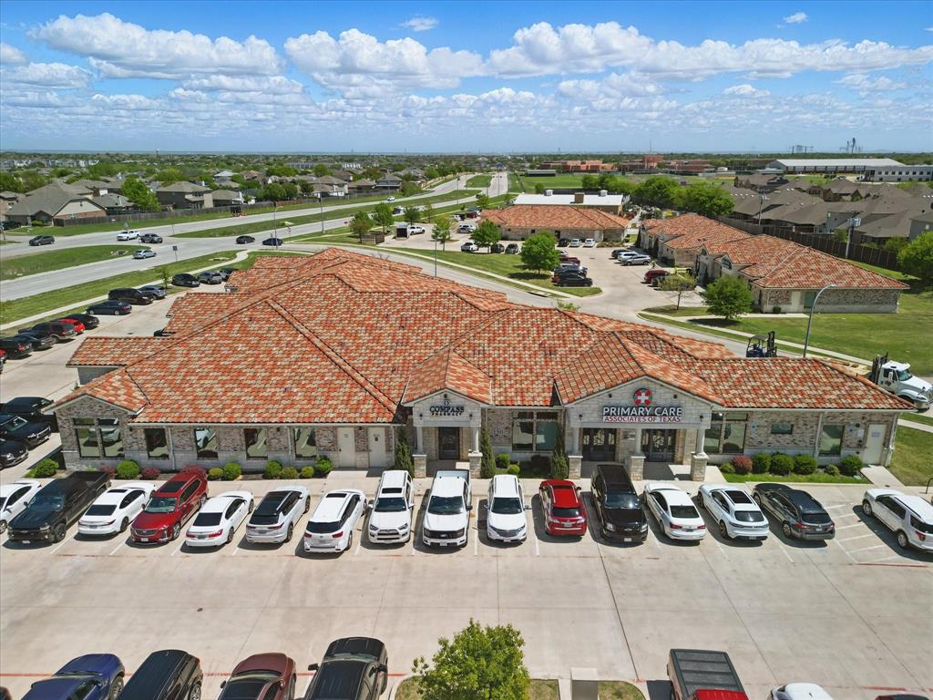 3848 N Tarrant Parkway Property Photo 2