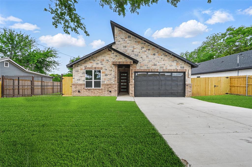 4215 S Denley Drive Property Photo