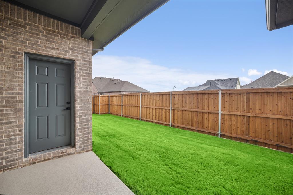 9604 Talia Boulevard Property Photo 2