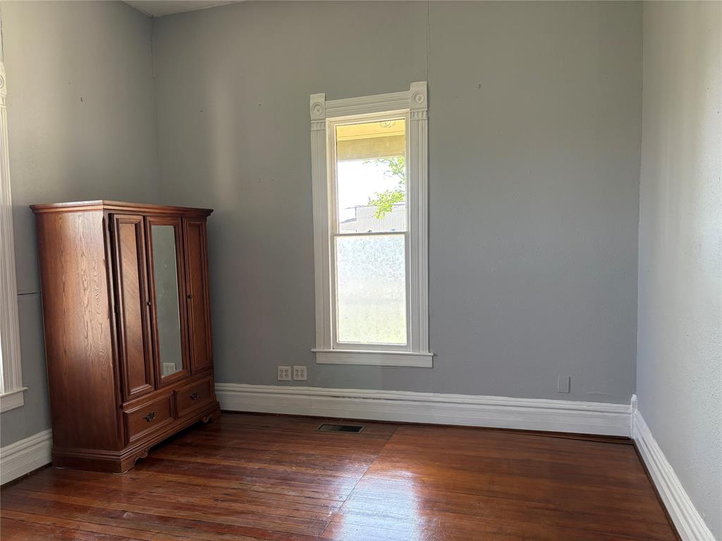 612 S Rogers Street Property Photo 11