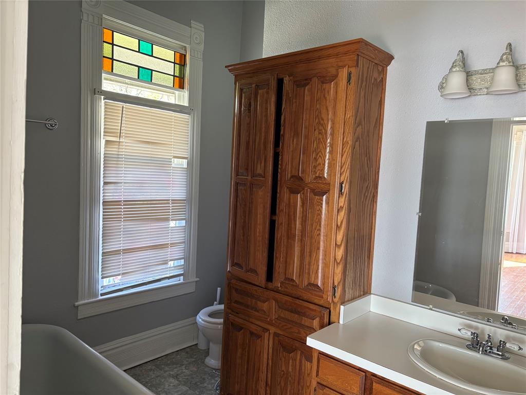 612 S Rogers Street Property Photo 13