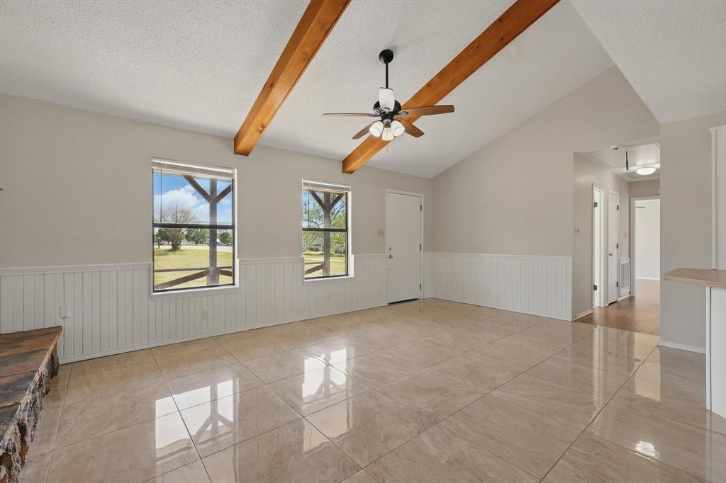 640 Overland Drive Property Photo 7