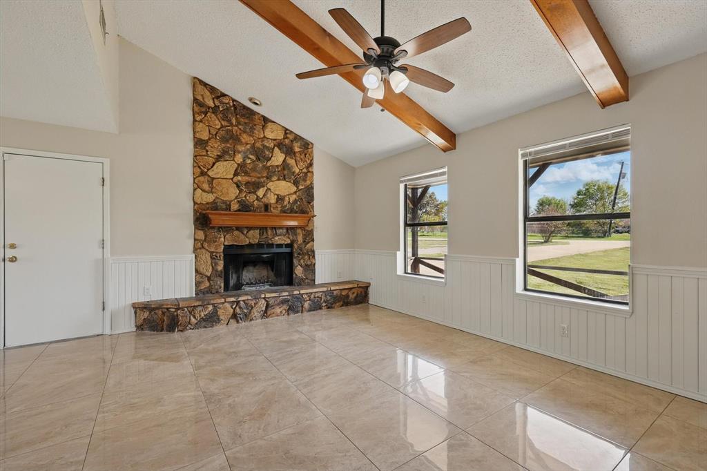 640 Overland Drive Property Photo 8