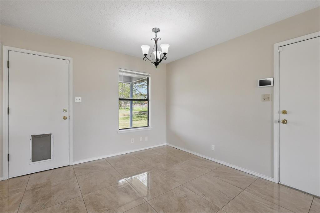 640 Overland Drive Property Photo 12