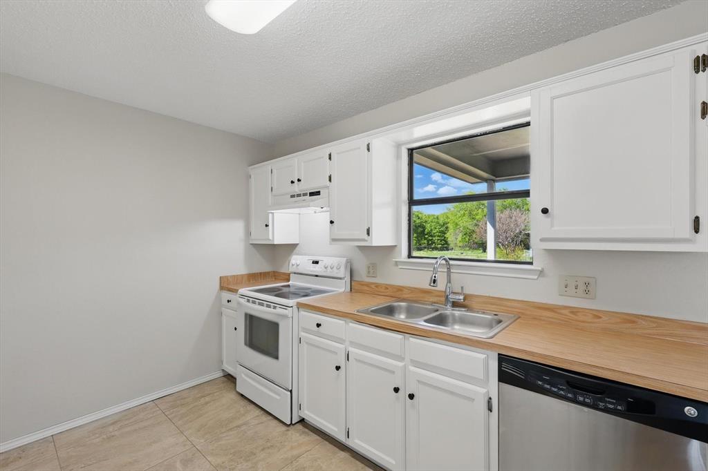 640 Overland Drive Property Photo 15