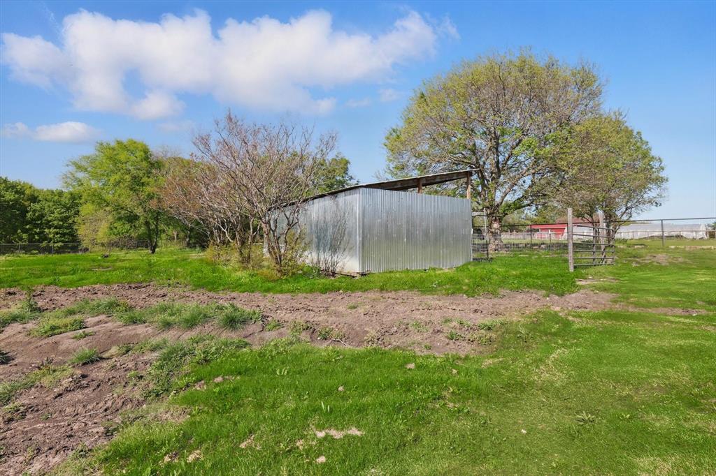 640 Overland Drive Property Photo 32