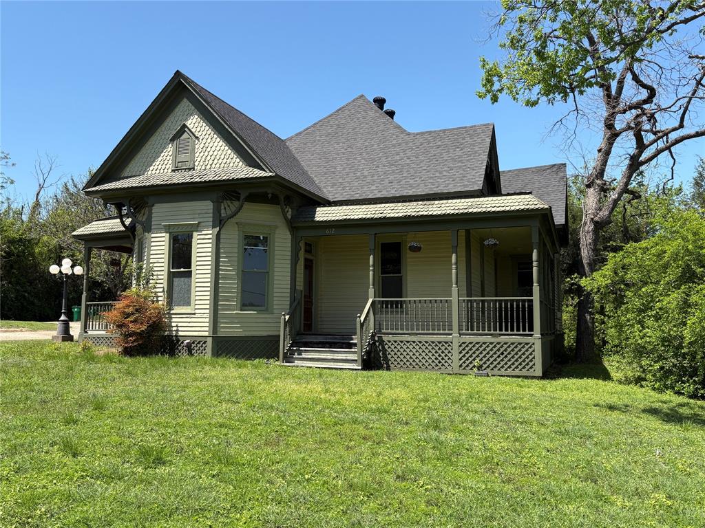 612 S Rogers Street Property Photo 3