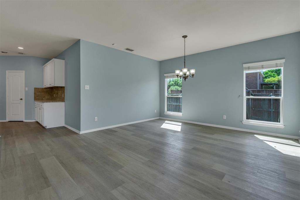4301 Windy Meadow Drive Property Photo 18