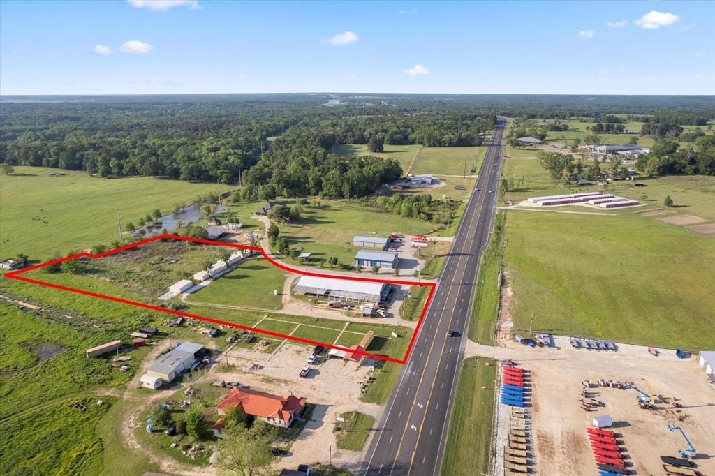 2516 N Us Highway 271 Property Photo 2