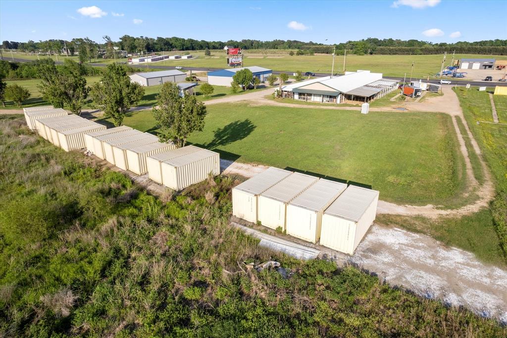 2516 N Us Highway 271 Property Photo 9