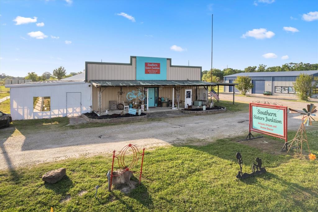2516 N Us Highway 271 Property Photo 15
