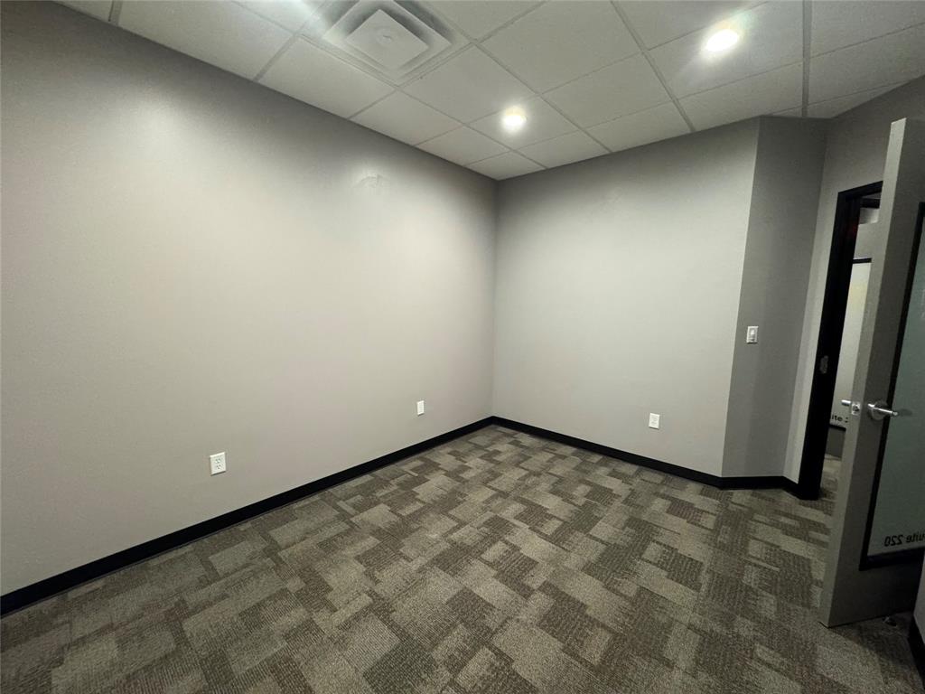 120 S Main Street 220 Property Photo 3