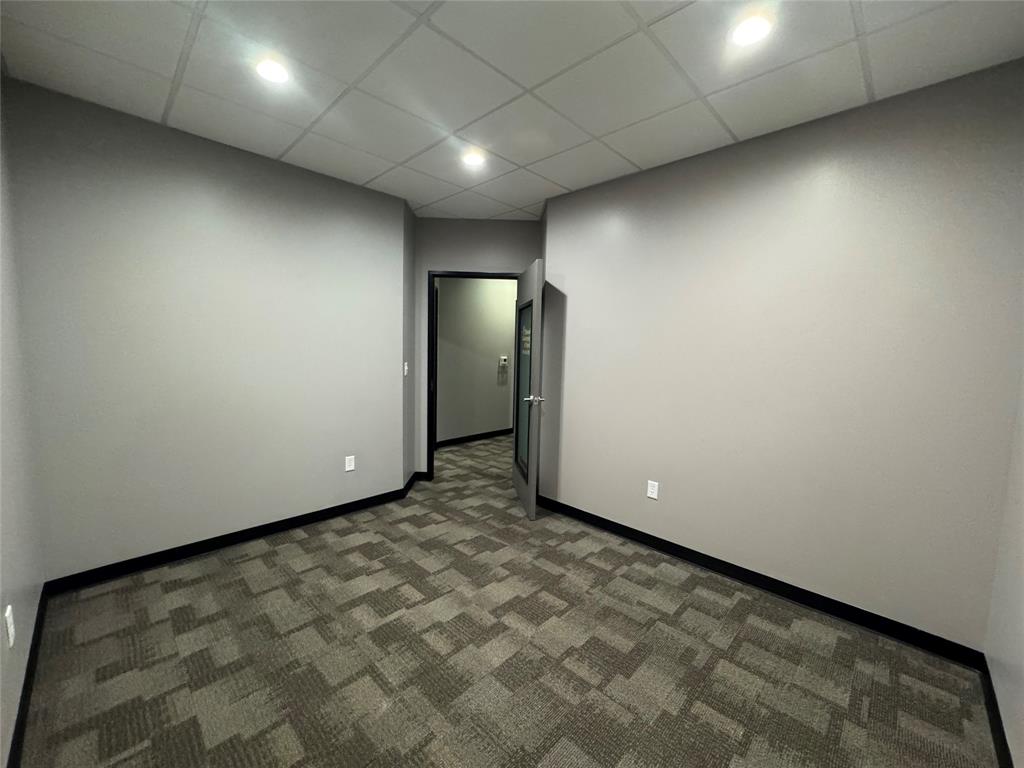 120 S Main Street 220 Property Photo 4