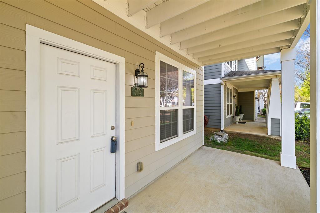 9108 Nathaniel Drive Property Photo 3