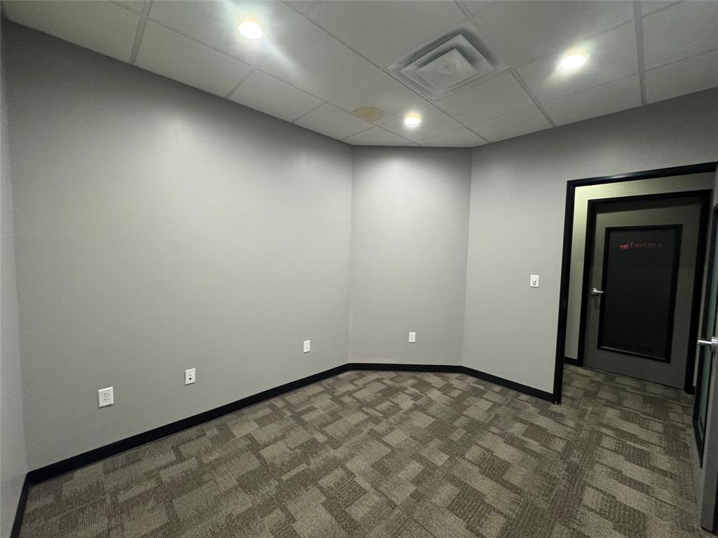 120 S Main Street Property Photo 2