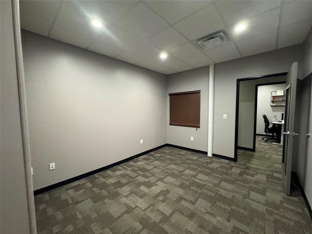 120 S Main Street Property Photo 4