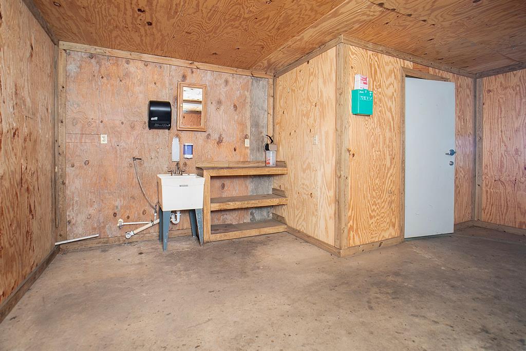 15503 Hwy 110 Property Photo 25