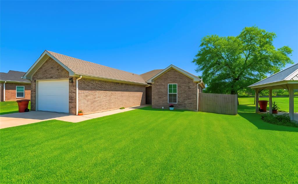 109 Baker Street Property Photo 1