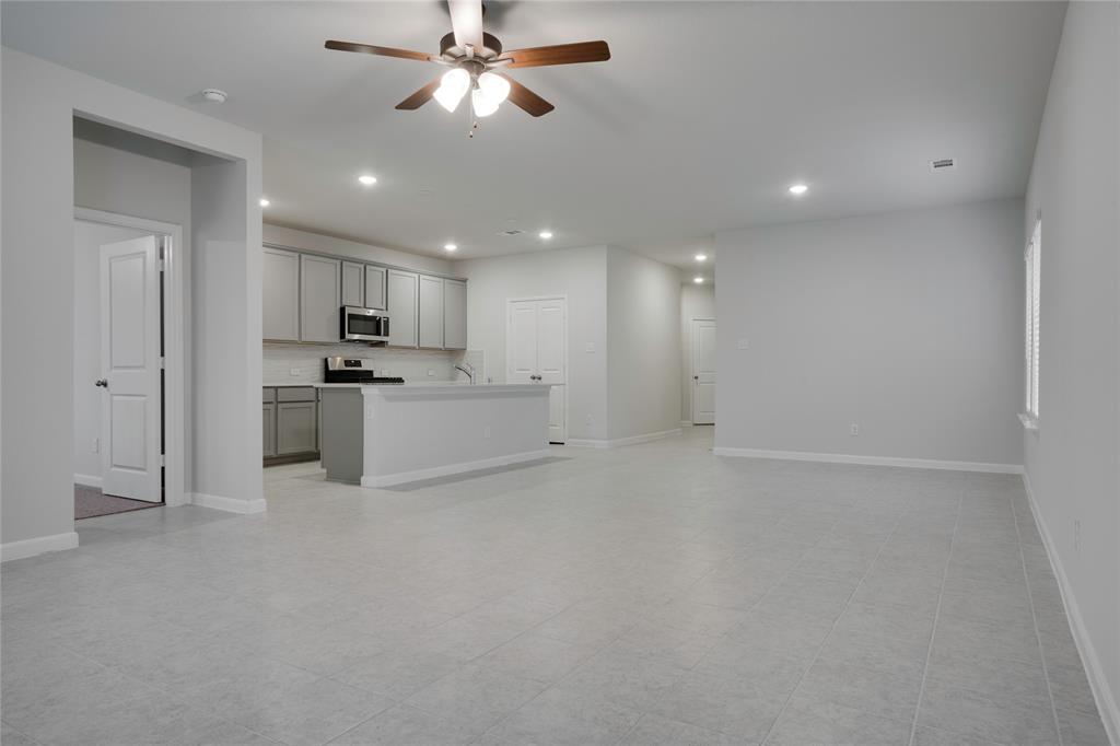 2074 Hartley Drive Property Photo 8
