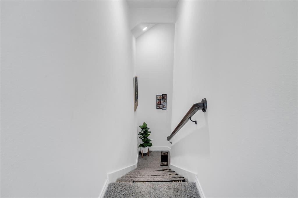 11221 Camelot Court Property Photo 27