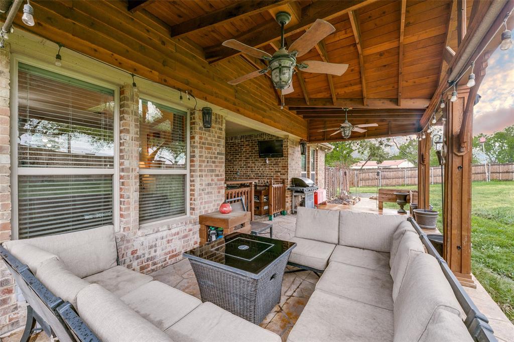 701 Ireland Way Property Photo 1