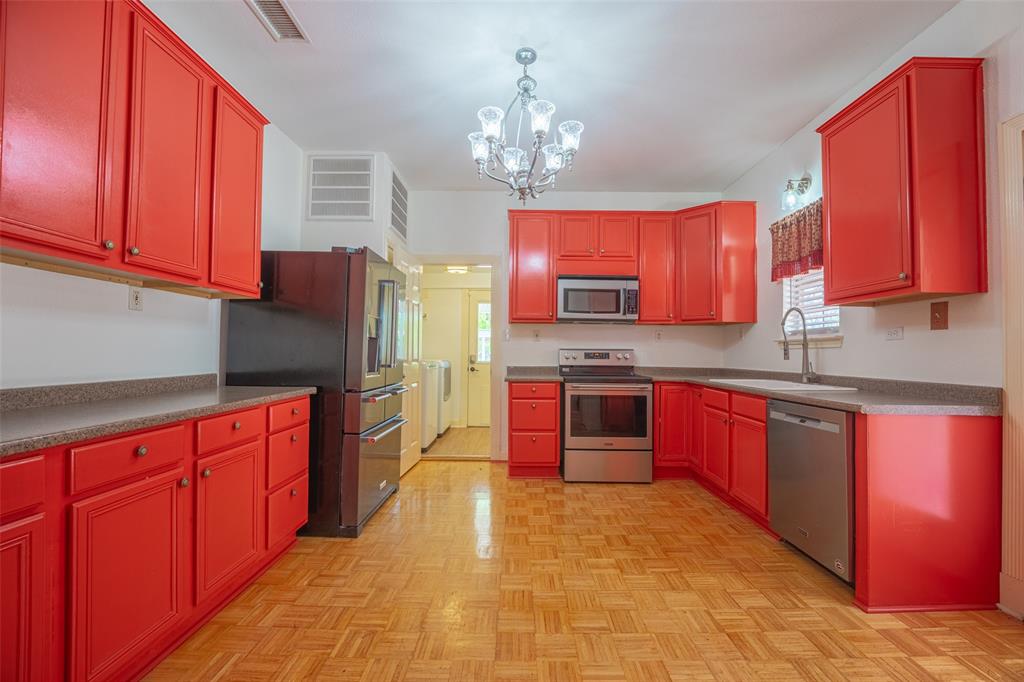 702 Water Street Property Photo 15