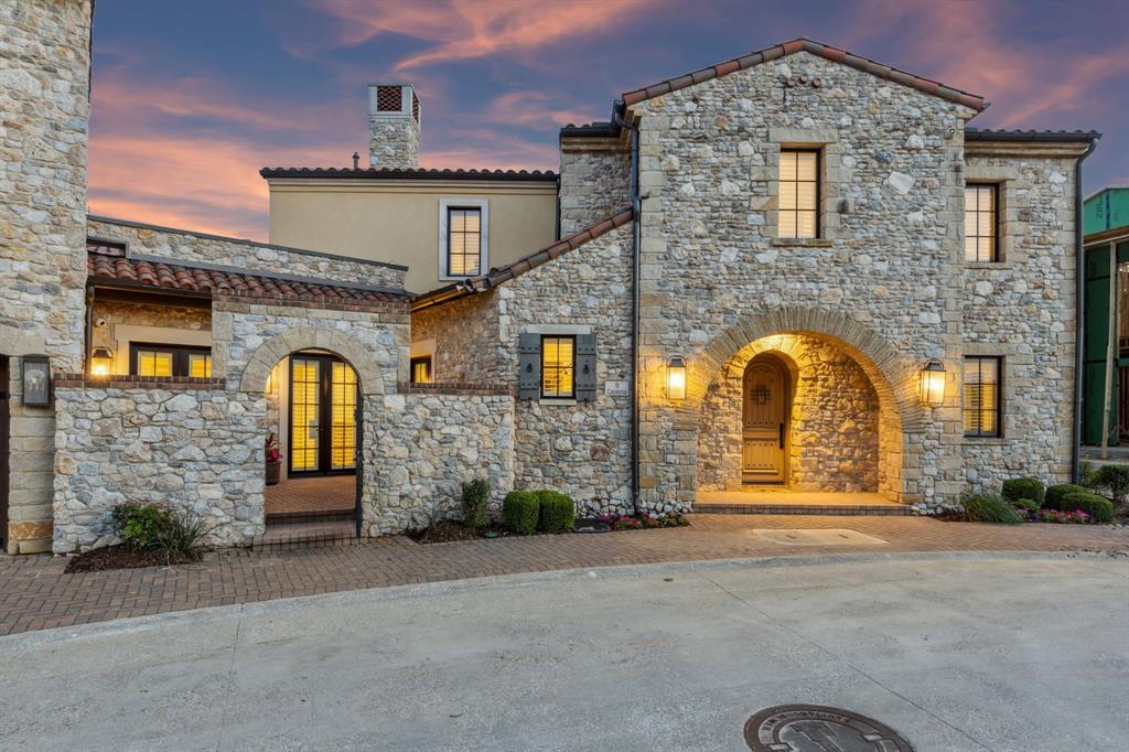 9 Catalonia Drive Property Photo 1