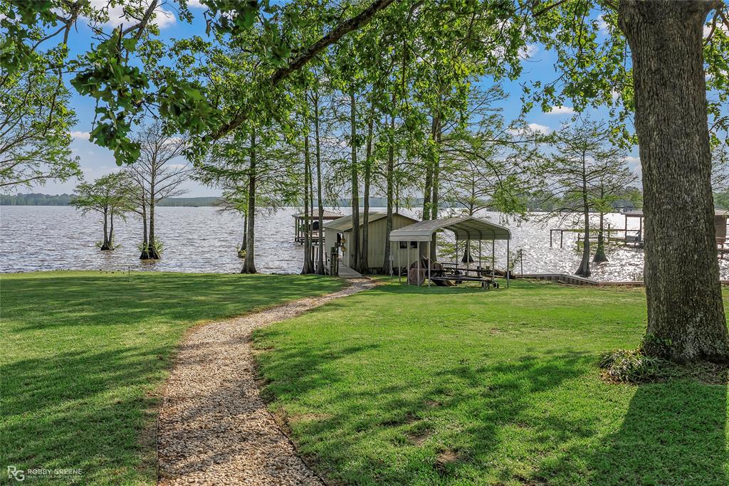 7081 N Lakeshore Drive Property Photo 13