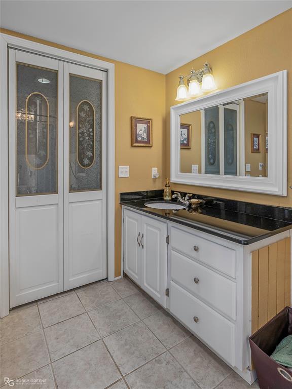 7081 N Lakeshore Drive Property Photo 29