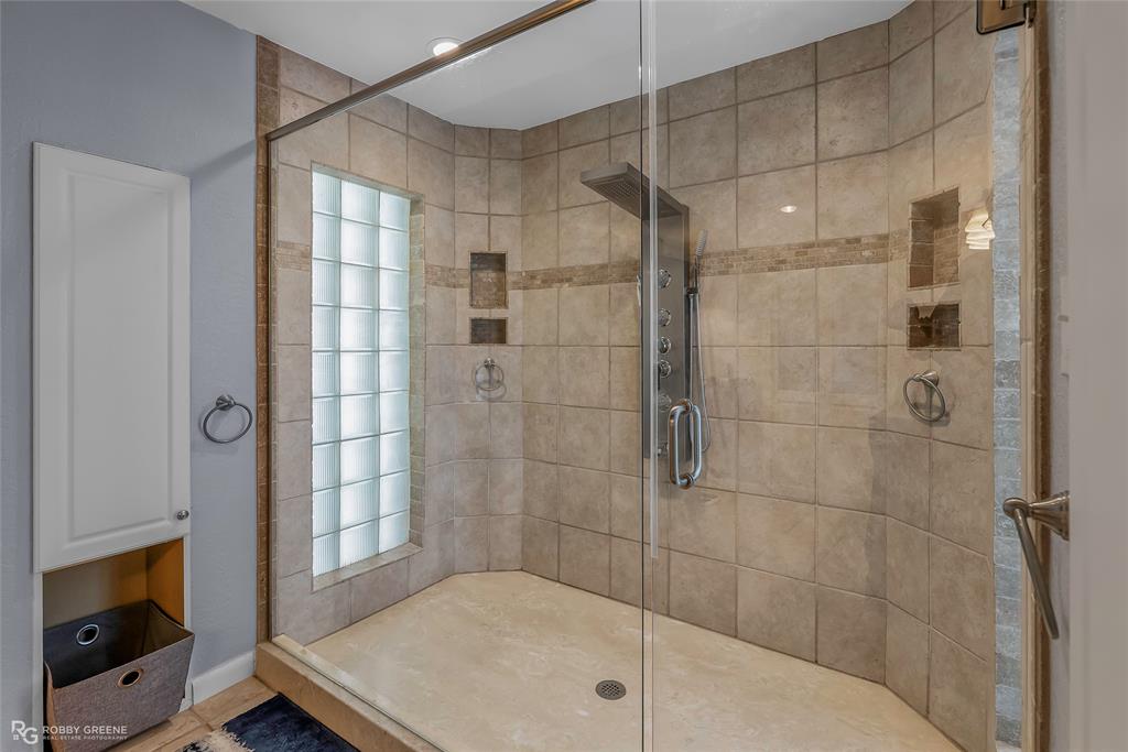 7081 N Lakeshore Drive Property Photo 32