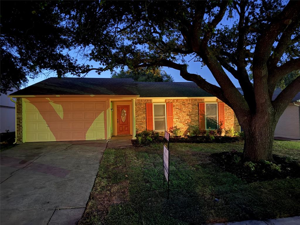 553 Oldbridge Drive Property Photo
