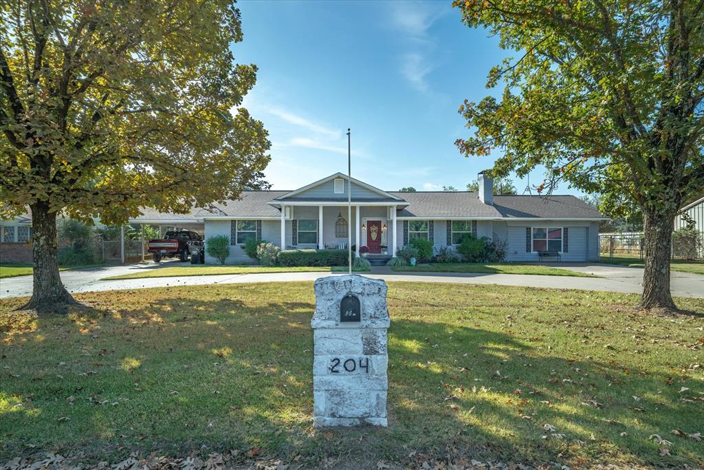 204 Southridge Street Property Photo
