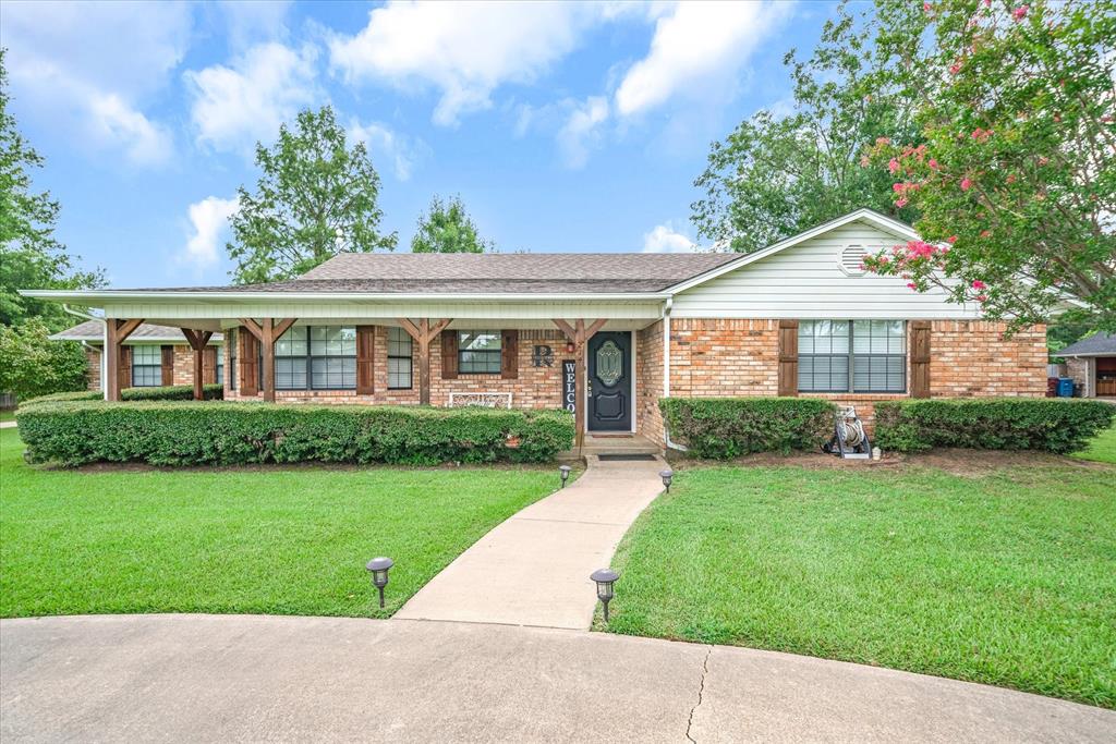 214 Southridge Property Photo
