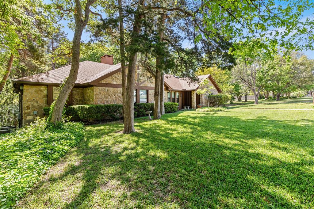 8406 Oakdale Drive Property Photo 2