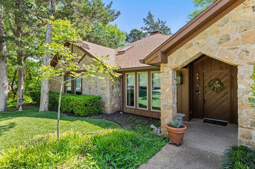8406 Oakdale Drive Property Photo 3