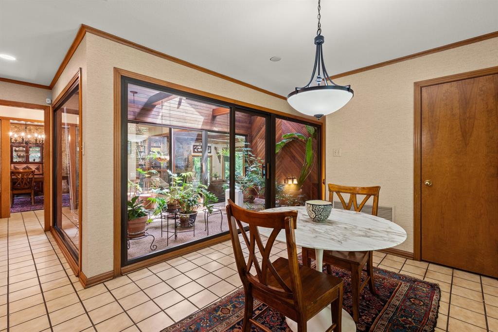 8406 Oakdale Drive Property Photo 12