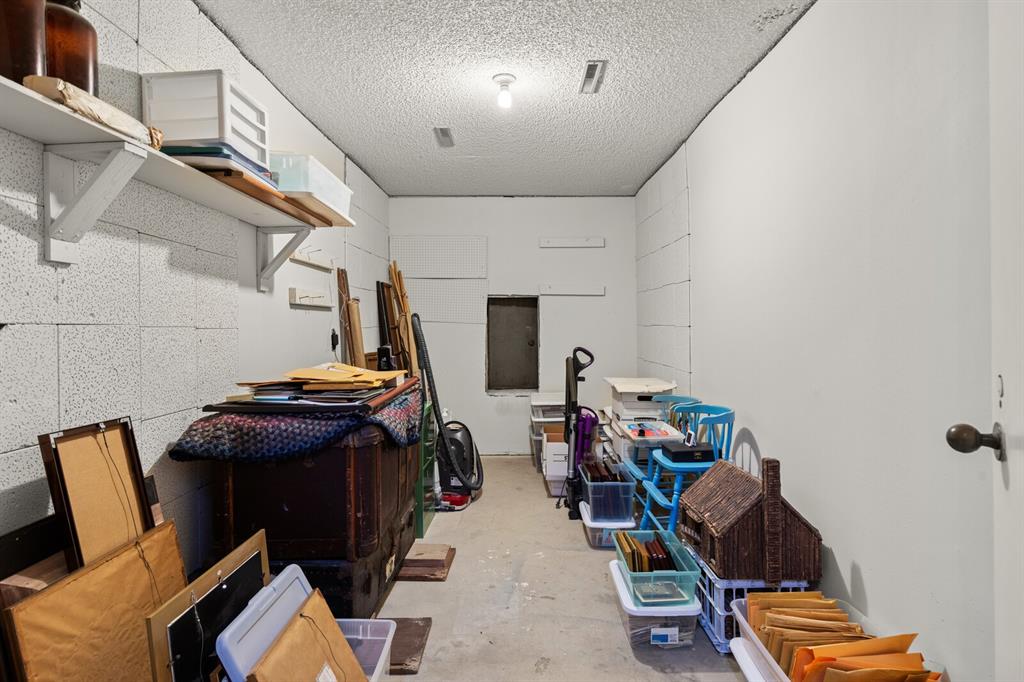 8406 Oakdale Drive Property Photo 33