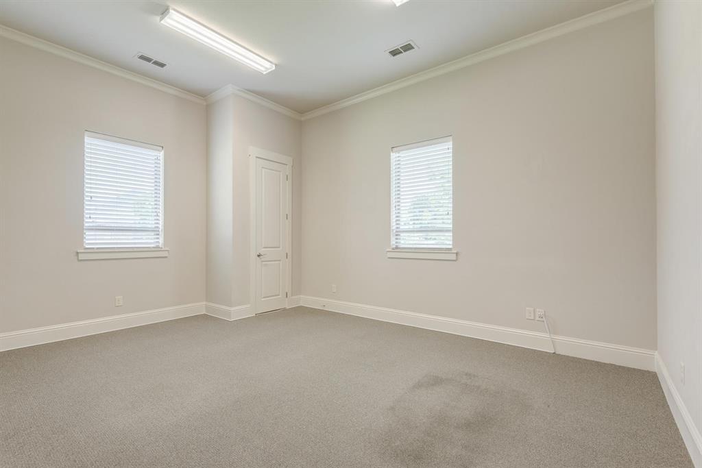 620 Stoneglen Drive G Property Photo 6