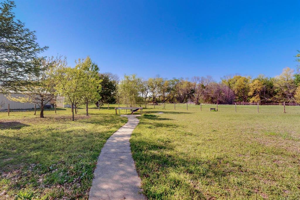 432 County Road 4444 Property Photo 26