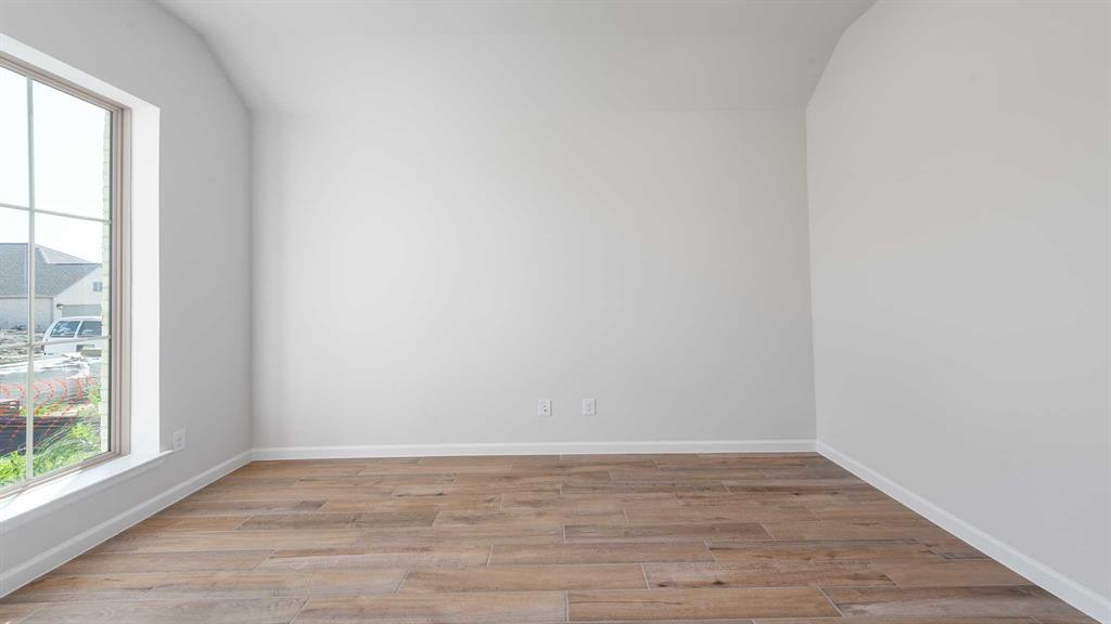 2921 Soaring Hills Drive Property Photo 7