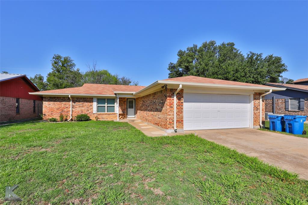721 Mistletoe Street Property Photo