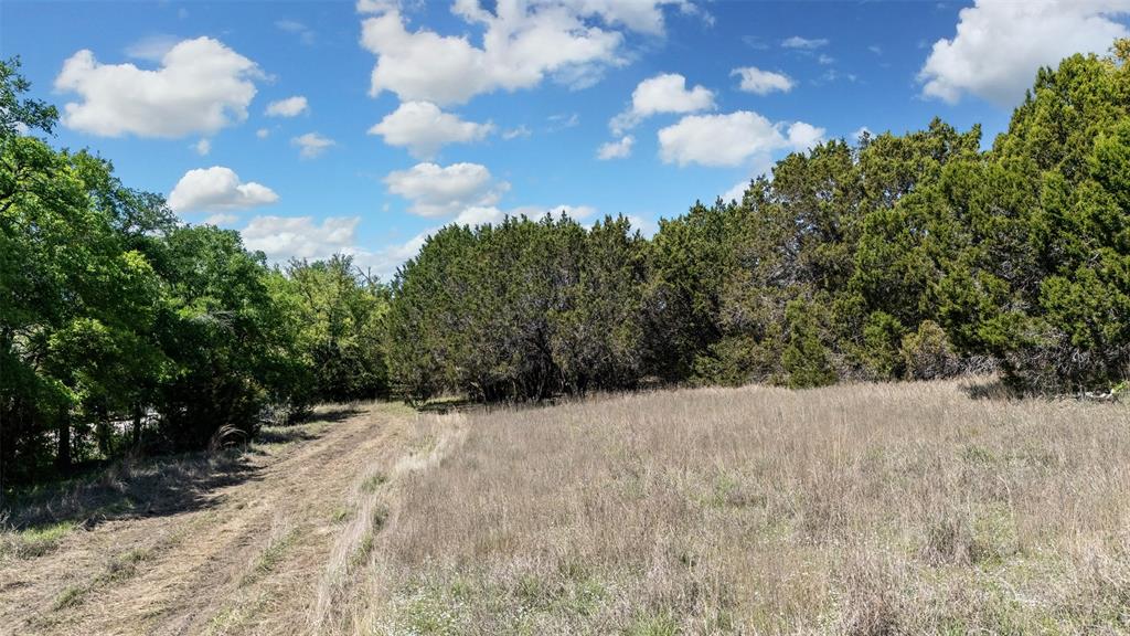 975 County Road 243 Property Photo 8