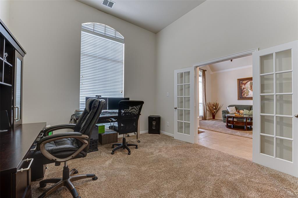 6411 Highland Crest Lane Property Photo 4