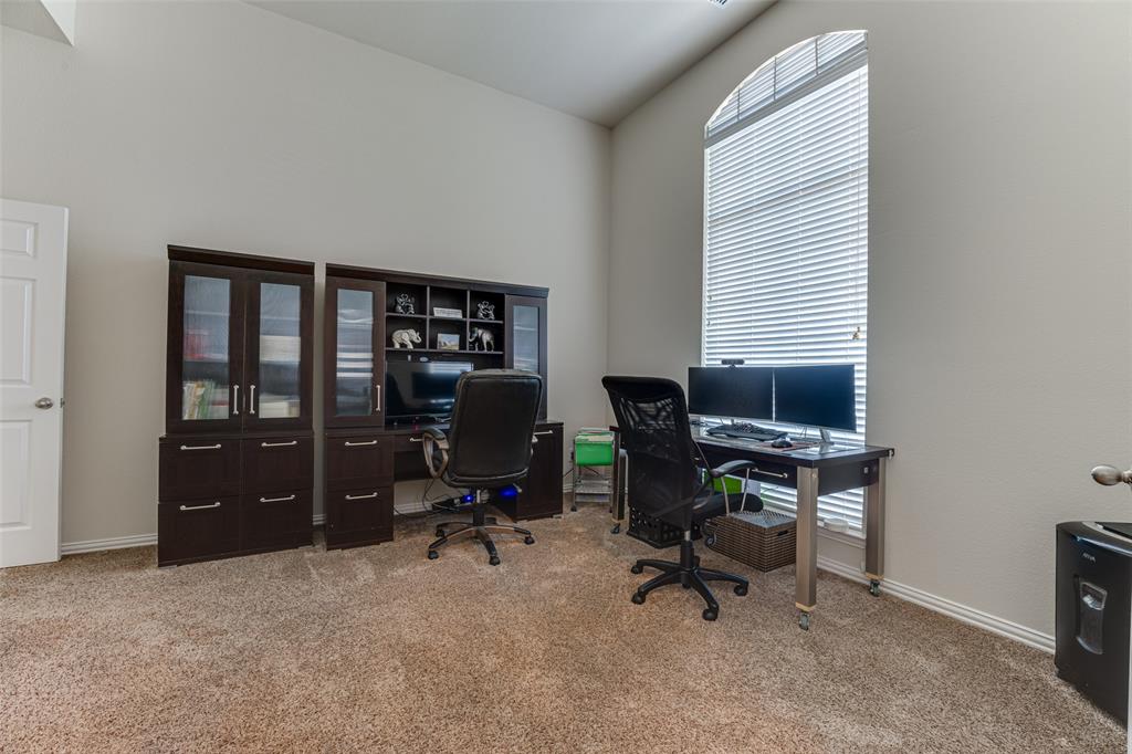 6411 Highland Crest Lane Property Photo 5