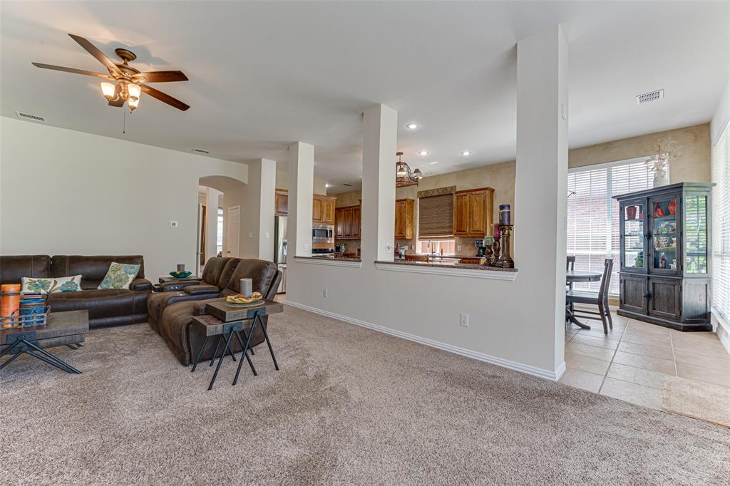 6411 Highland Crest Lane Property Photo 9